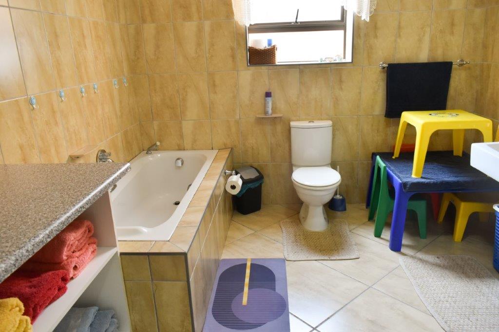 Protea Unit bathroom