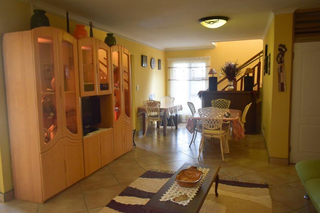 Protea Unit living area