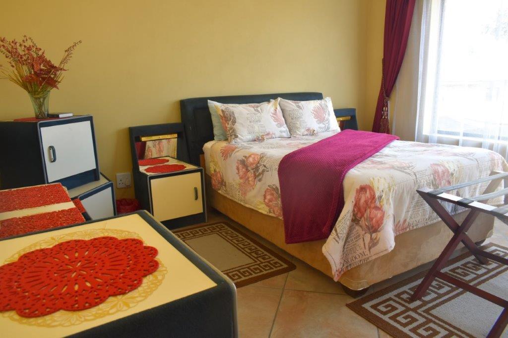 Protea Unit bedroom